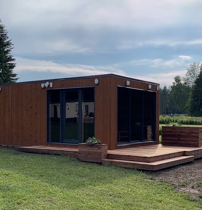 Karkasinės pirtys su moderniu dizainu