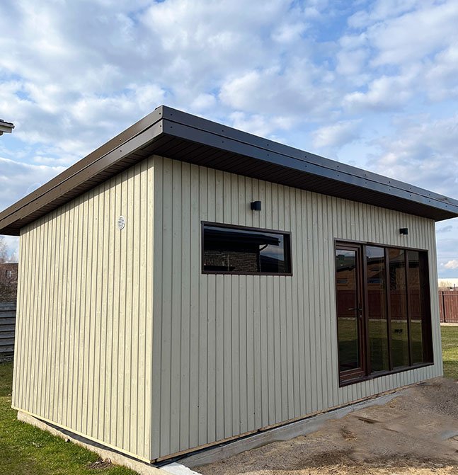 Karkasinės pirtys su moderniu dizainu