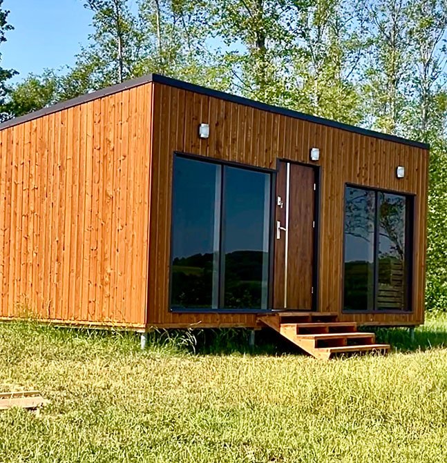 Karkasinės pirtys su moderniu dizainu